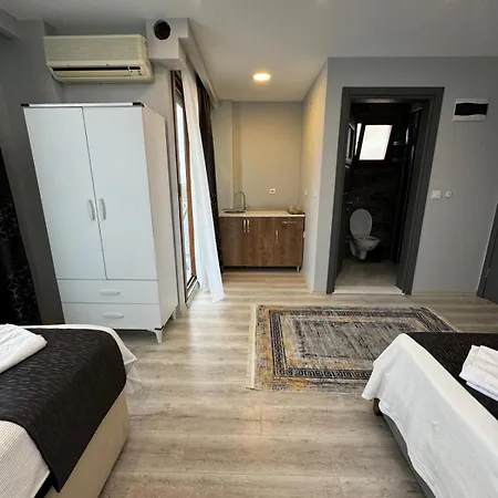 Nous Boutique Кушадасы