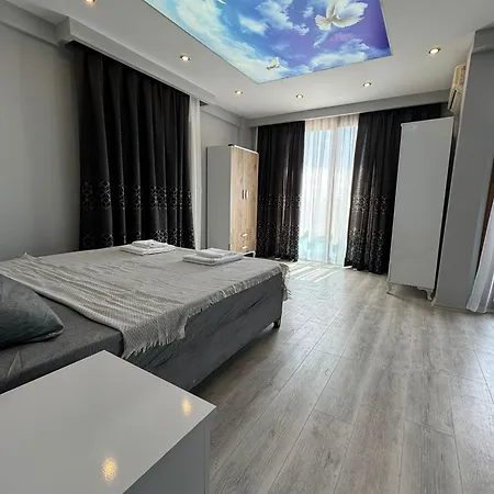 Hotel apartamentowy Nous Boutique *